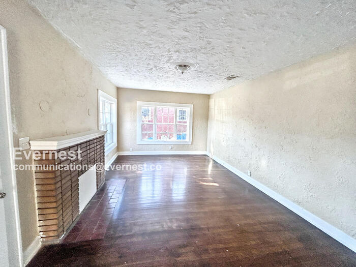 Building Photo - 1828 St Charles Ct SW