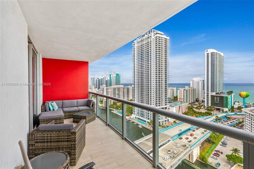 Building Photo - 2600 E Hallandale Beach Blvd