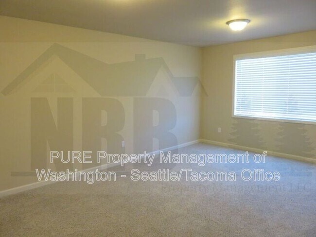 Building Photo - 7920 164th St E