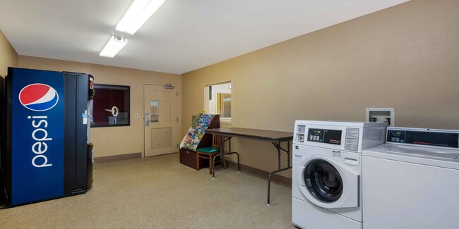 Building Photo - Furnished Studio-Orlando - Universal Studios