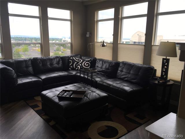 Building Photo - 10176 Park Meadows Dr