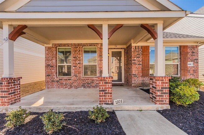 Building Photo - 1008 Holly Anne Ln