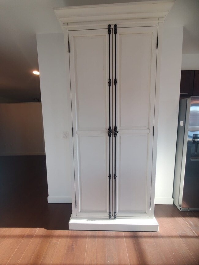 Building Photo - 48 Water St