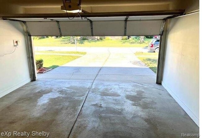 Building Photo - 13770 White Cap Dr