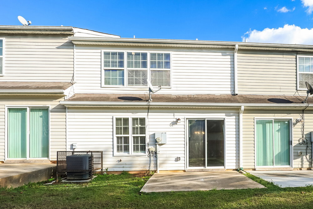 Building Photo - 620 Parkway Rd