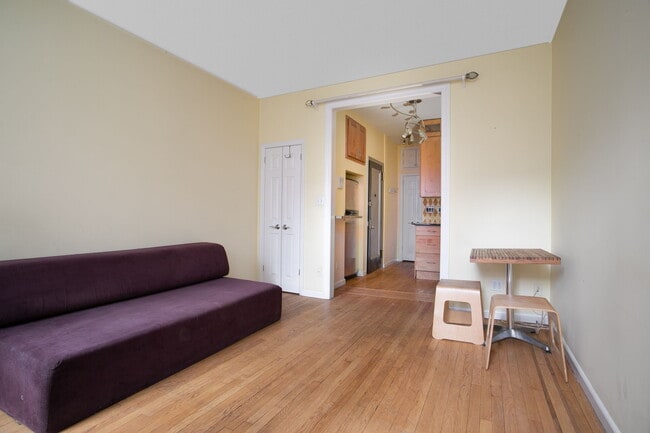Building Photo - 235 E 54th St