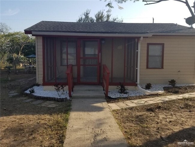 Building Photo - 2617 Daytona Ave