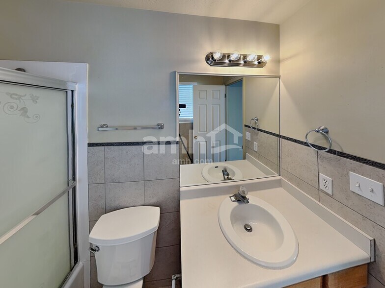 Building Photo - 1126 N 2570 W