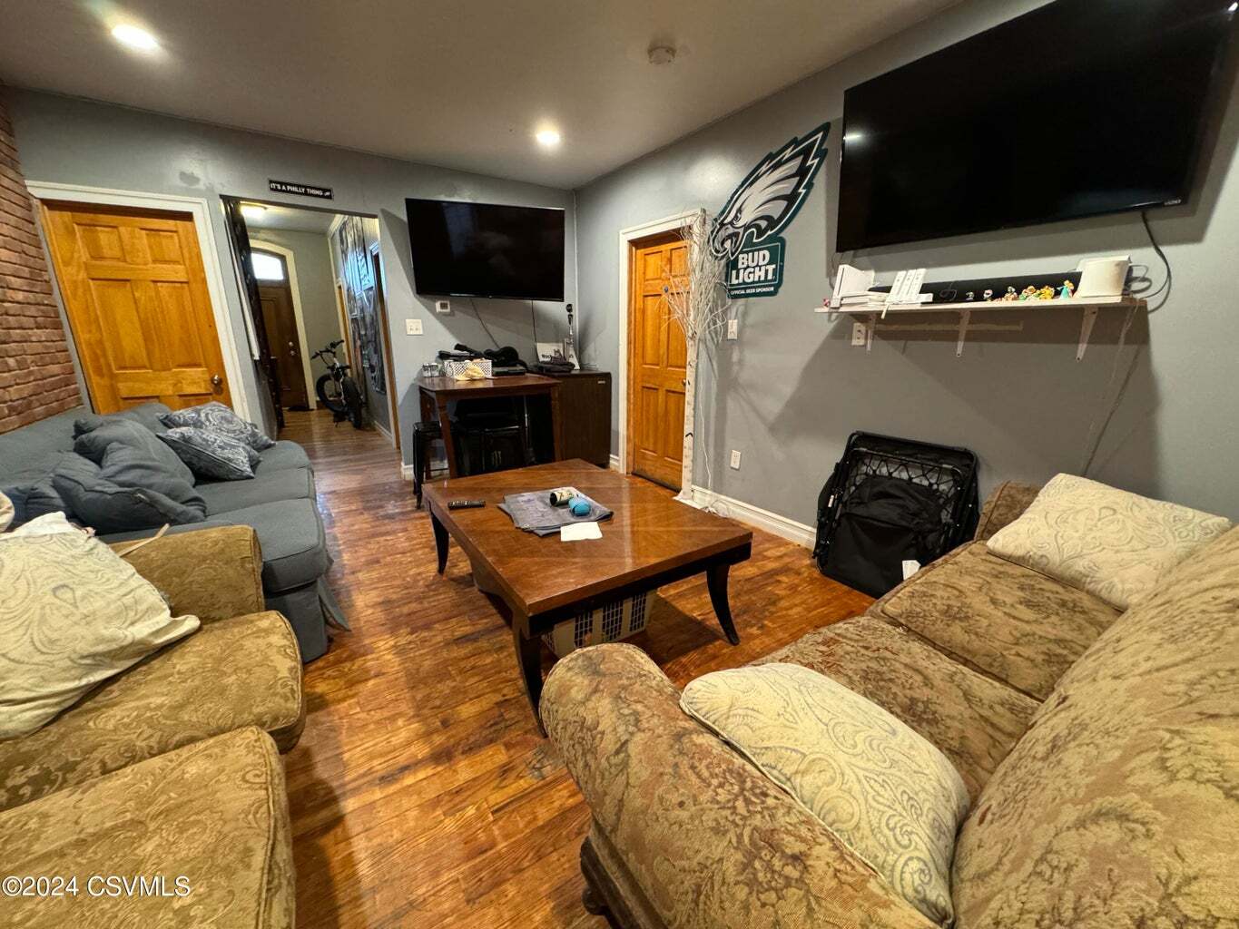 Common area - 13 E 3rd St