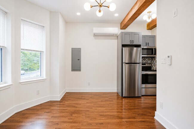 Building Photo - 4219 W Girard Ave