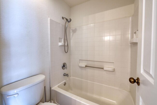 Building Photo - January Special offer 50% off First Month'...