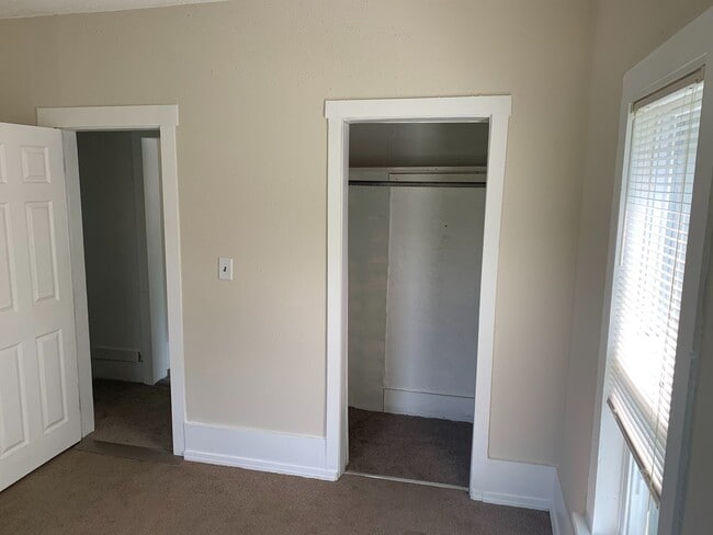 Building Photo - 2809 South Ave