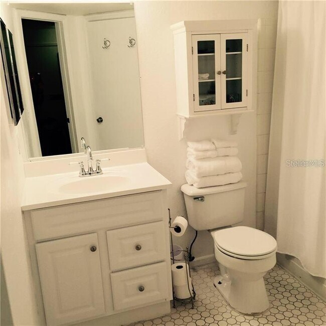 Building Photo - 2218 Grand Cayman Ct