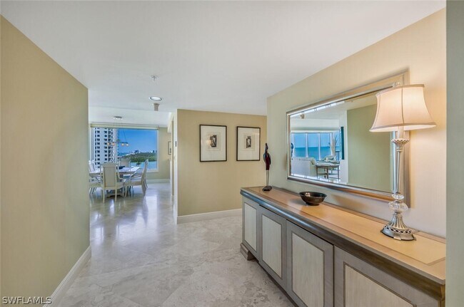 Building Photo - 20 Seagate Dr