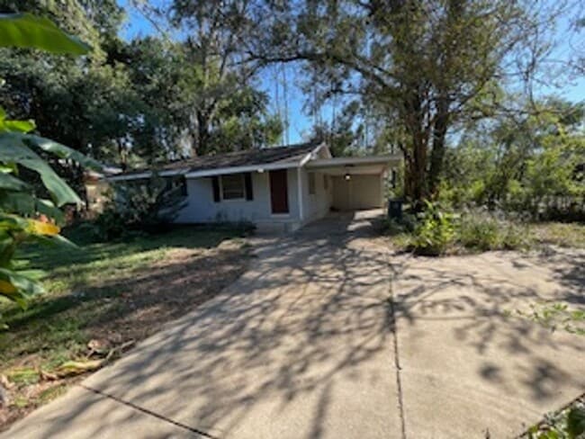 Building Photo - 2053 Belle Vue Way