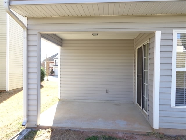 Building Photo - 11016 Treebranch Dr