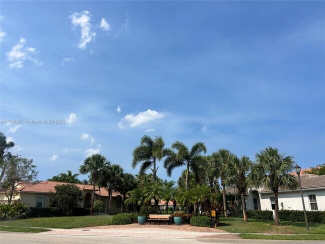 Building Photo - 240 Isle Verde Way