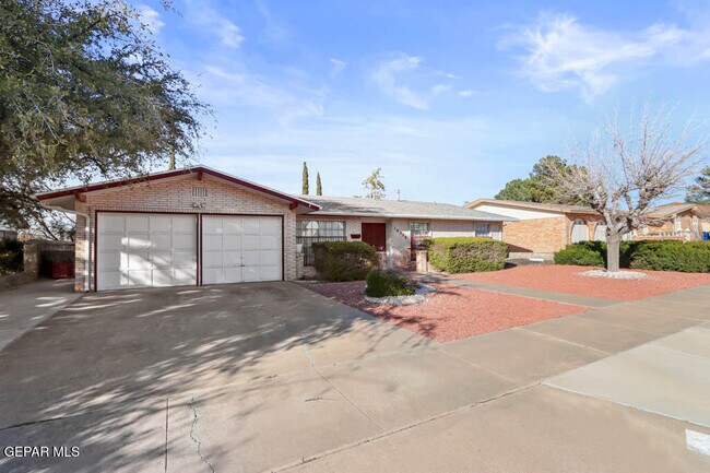 Building Photo - 10529 Texwood Ave