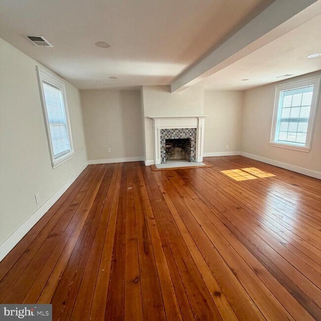 Building Photo - 17700 Barnesville Rd