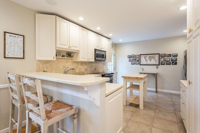 Building Photo - 741 Currituck Dr