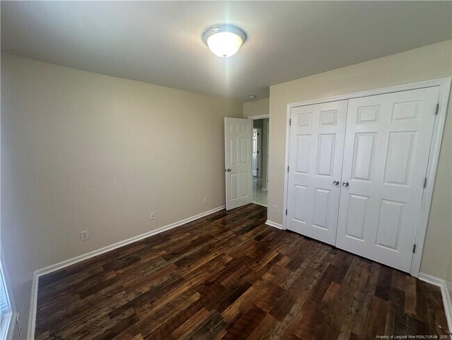 Building Photo - 5724 Crepe Myrtle Dr