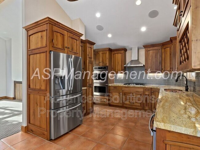 Building Photo - 10094 Faunsdale Dr