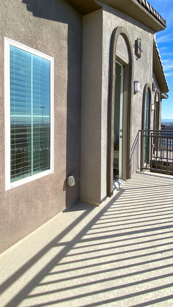 Building Photo - Spectacular 3 Bedroom Townhouse in Gate Community Near Sky Canyon and Centennial! Strip Views!
