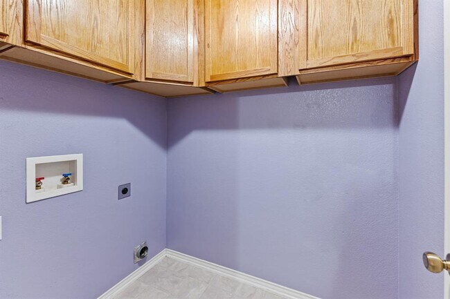 Building Photo - 5508 Tabby Cove