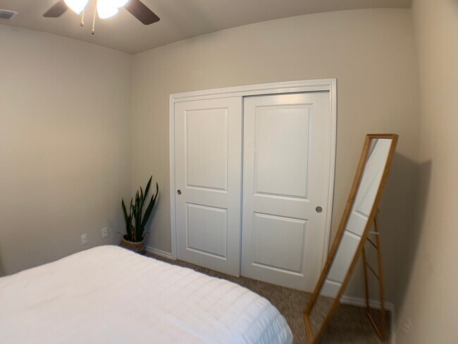 Building Photo - 6178 Wheaton Loop