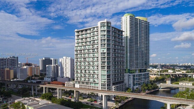 Building Photo - 690 SW 1st Ct