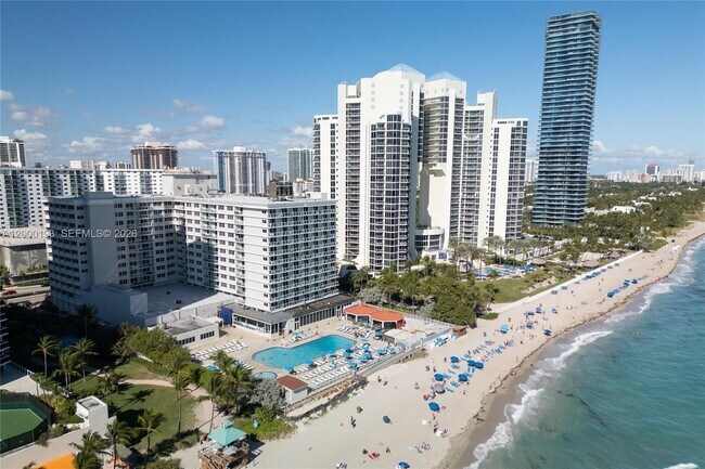 Building Photo - 19201 Collins Ave