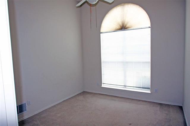 Building Photo - 2301 Fairlands Dr