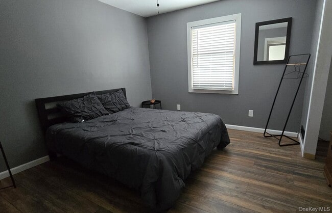 Building Photo - 537 Old Tacy Rd