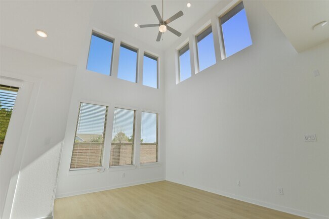 Building Photo - 16518 Amber Patina Ln