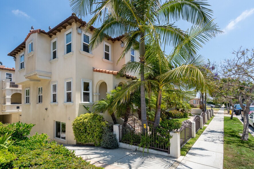 Building Photo - 3844 Tilden Ave