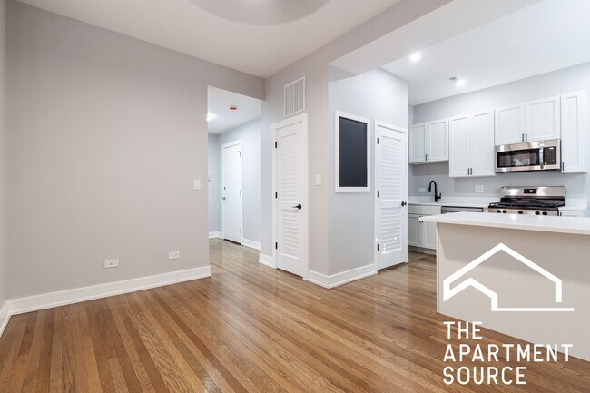 Building Photo - 3842 N Wilton Ave