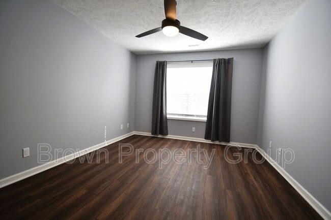 Building Photo - 295 Warton Ln