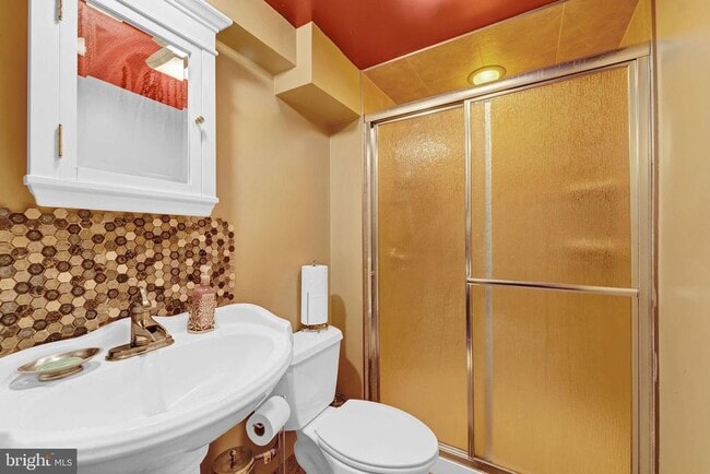 Building Photo - 5005 N 9th St