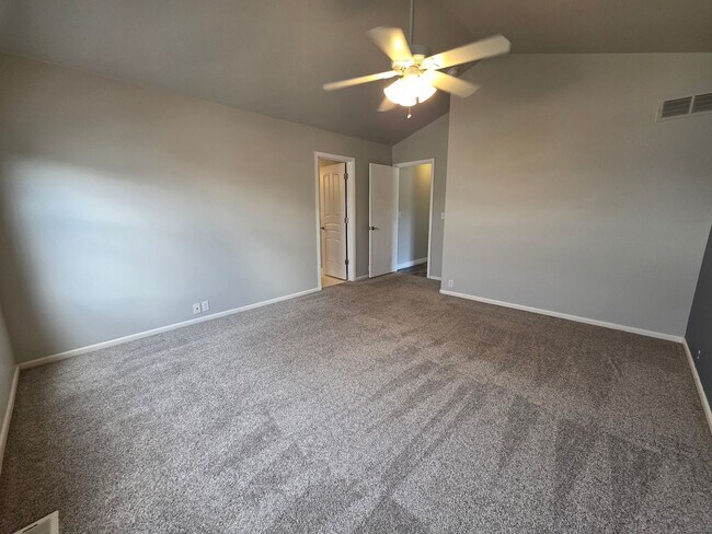 Building Photo - Stunning 3 Bed 3 Bath Home Near Stetson Hills!!