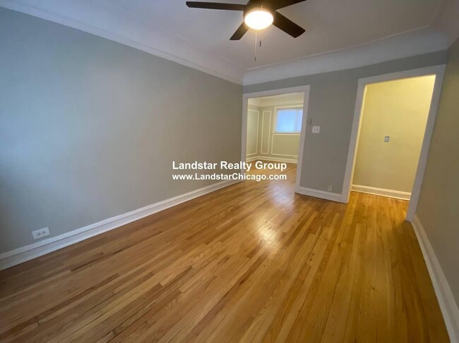 Building Photo - 1 bedroom in Chicago IL 60626