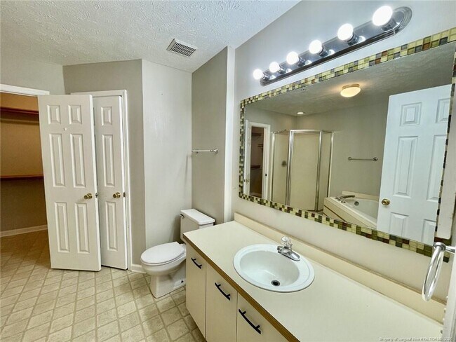 Building Photo - 6724 Willowbrook Dr
