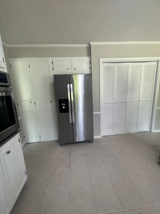 Building Photo - Available NOW in Hammond Hills!!!