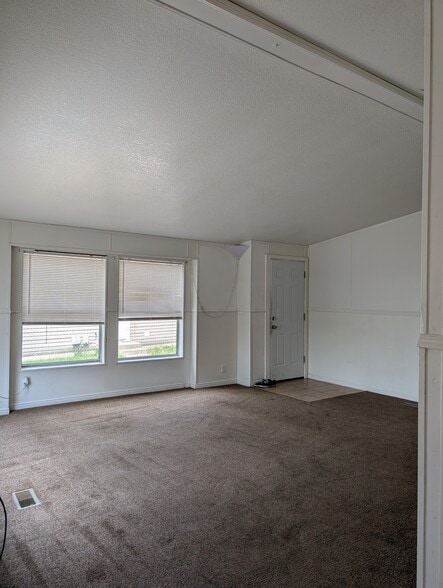 Building Photo - 1144 W Aspen Park Cir