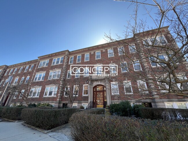 Building Photo - 56 Selkirk Rd