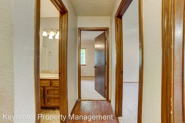 Building Photo - 3 br, 2 bath House - 8710 N 121st E Ave