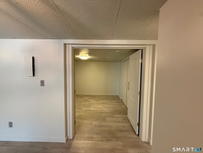 Building Photo - 388 S Main St