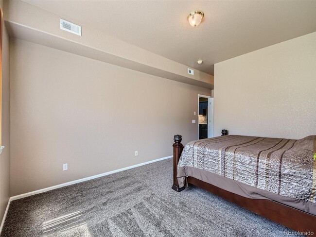 Building Photo - Moon Shadow 2 Bedroom Updated Condo With G...