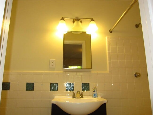 Building Photo - 1740 Samaria Trail