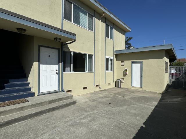 Building Photo - 3 bedroom in San Pablo CA 94806