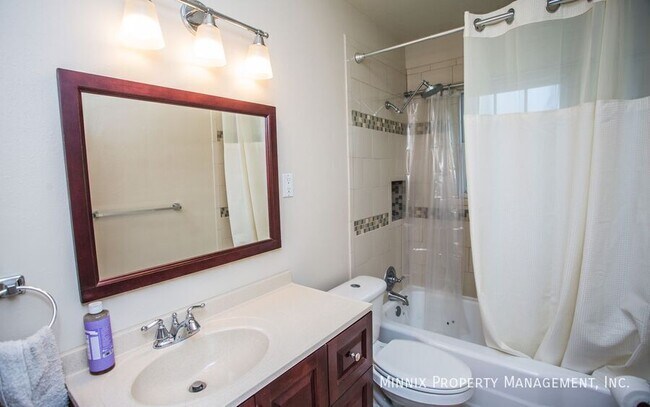 Building Photo - 4416 43rd St